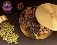 AKSHATA® 06 Hand Etched Brass Spice Box Set For Kitchen With Spoon (7 Containers, 40 Ml) – Brass Masala Box For Kitchen – Species Container – Golden 1set